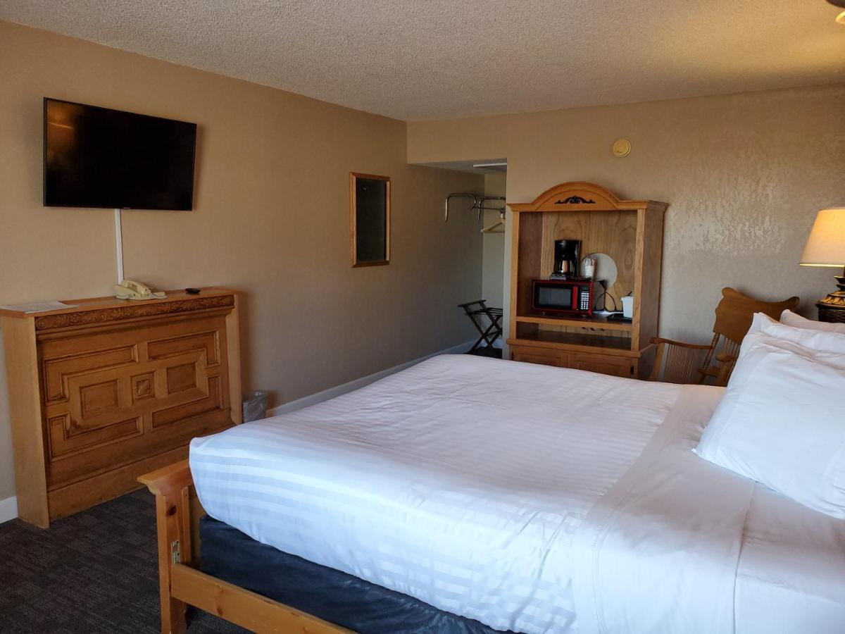 Kansas Country Inn Oakley Екстер'єр фото