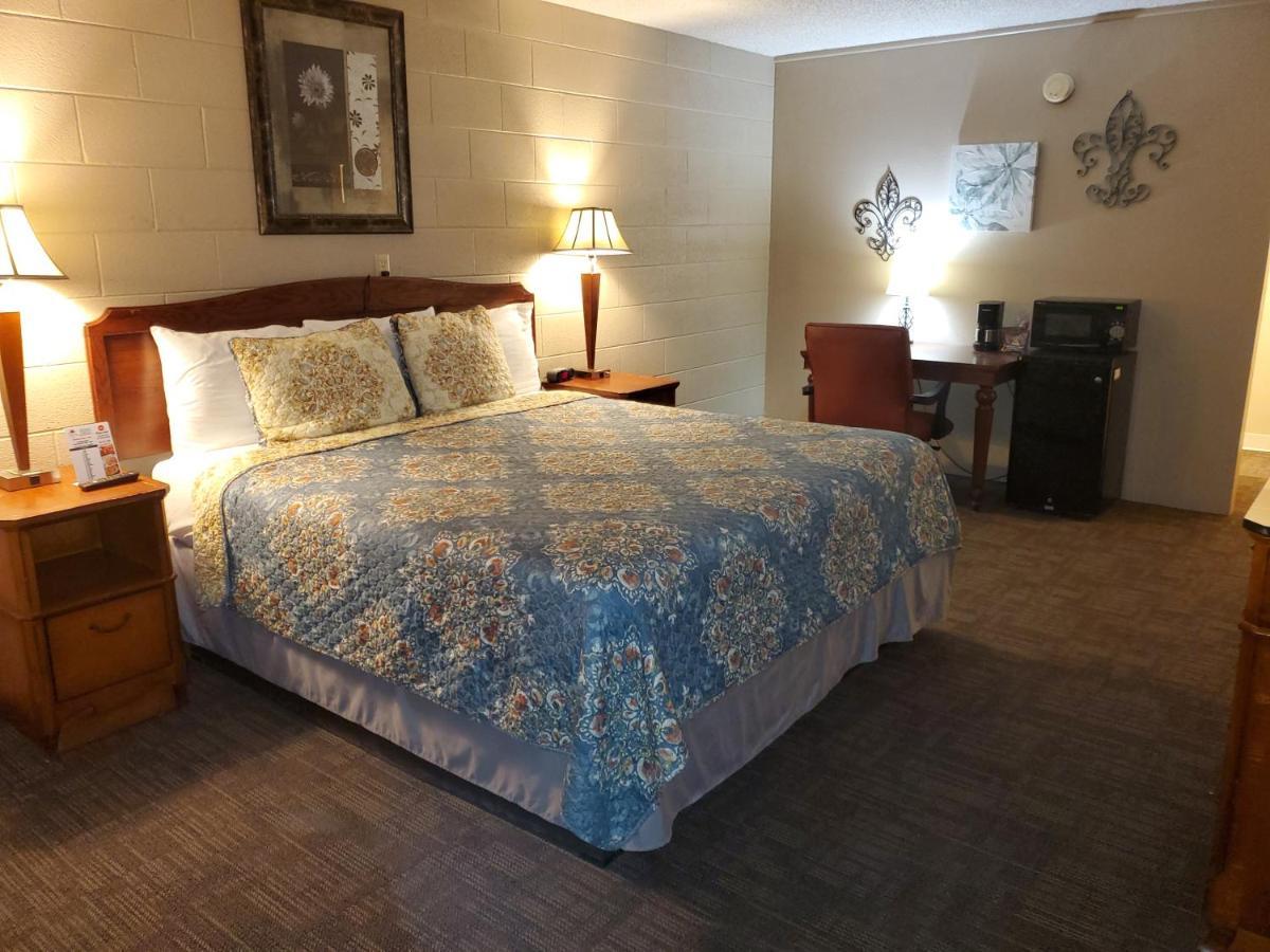 Kansas Country Inn Oakley Екстер'єр фото