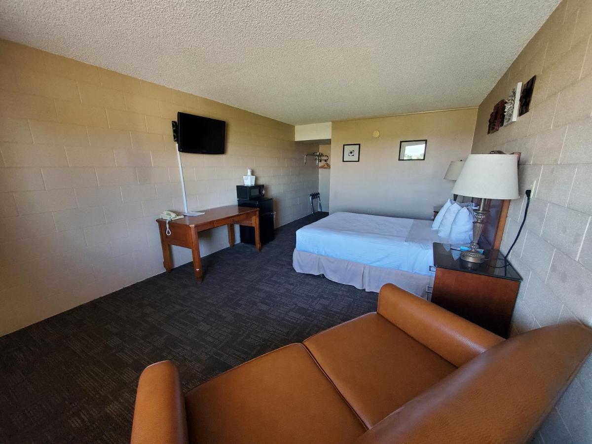 Kansas Country Inn Oakley Екстер'єр фото