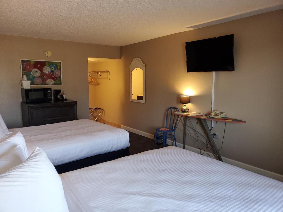 Kansas Country Inn Oakley Екстер'єр фото