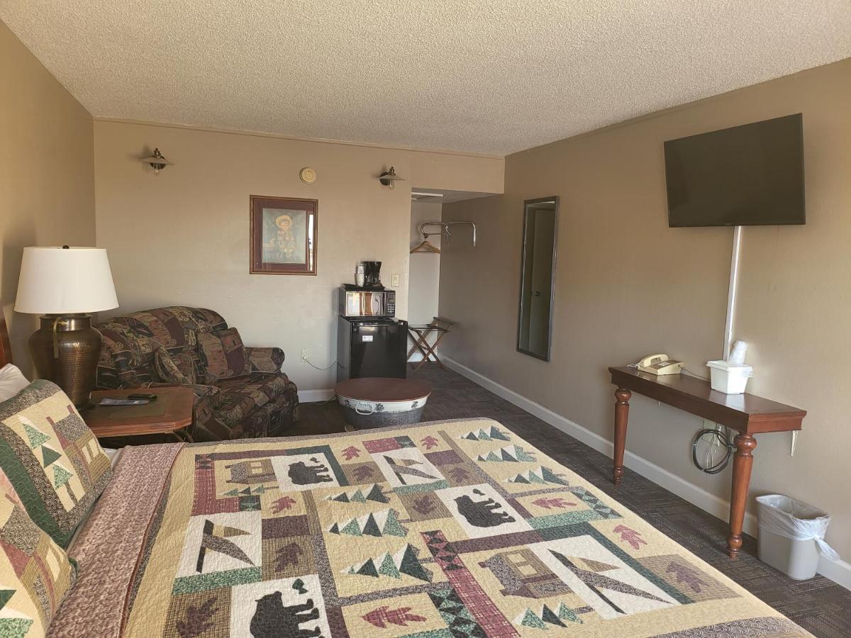 Kansas Country Inn Oakley Екстер'єр фото