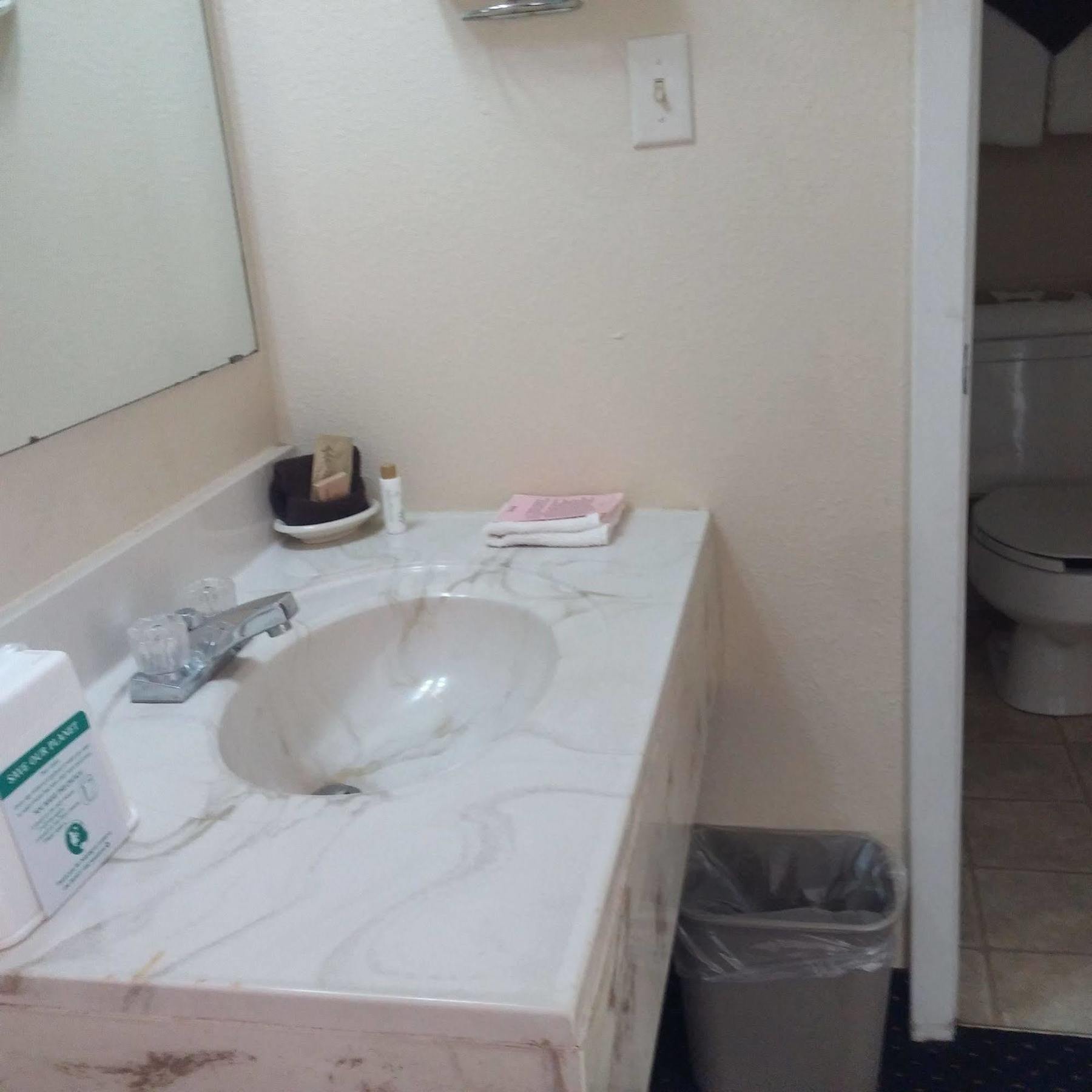 Kansas Country Inn Oakley Екстер'єр фото